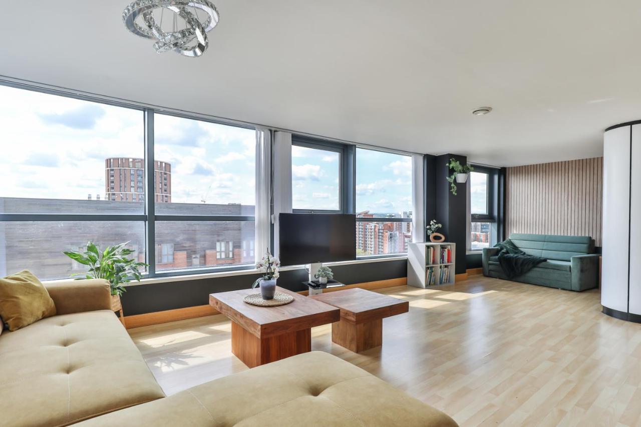 Leeds Most Stunning Penthouse! - Sleeps 8 Apartment Exterior photo
