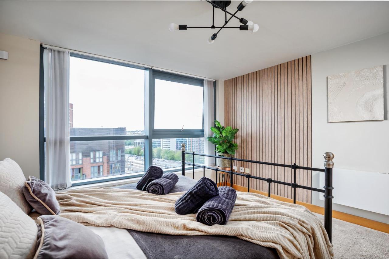Leeds Most Stunning Penthouse! - Sleeps 8 Apartment Exterior photo