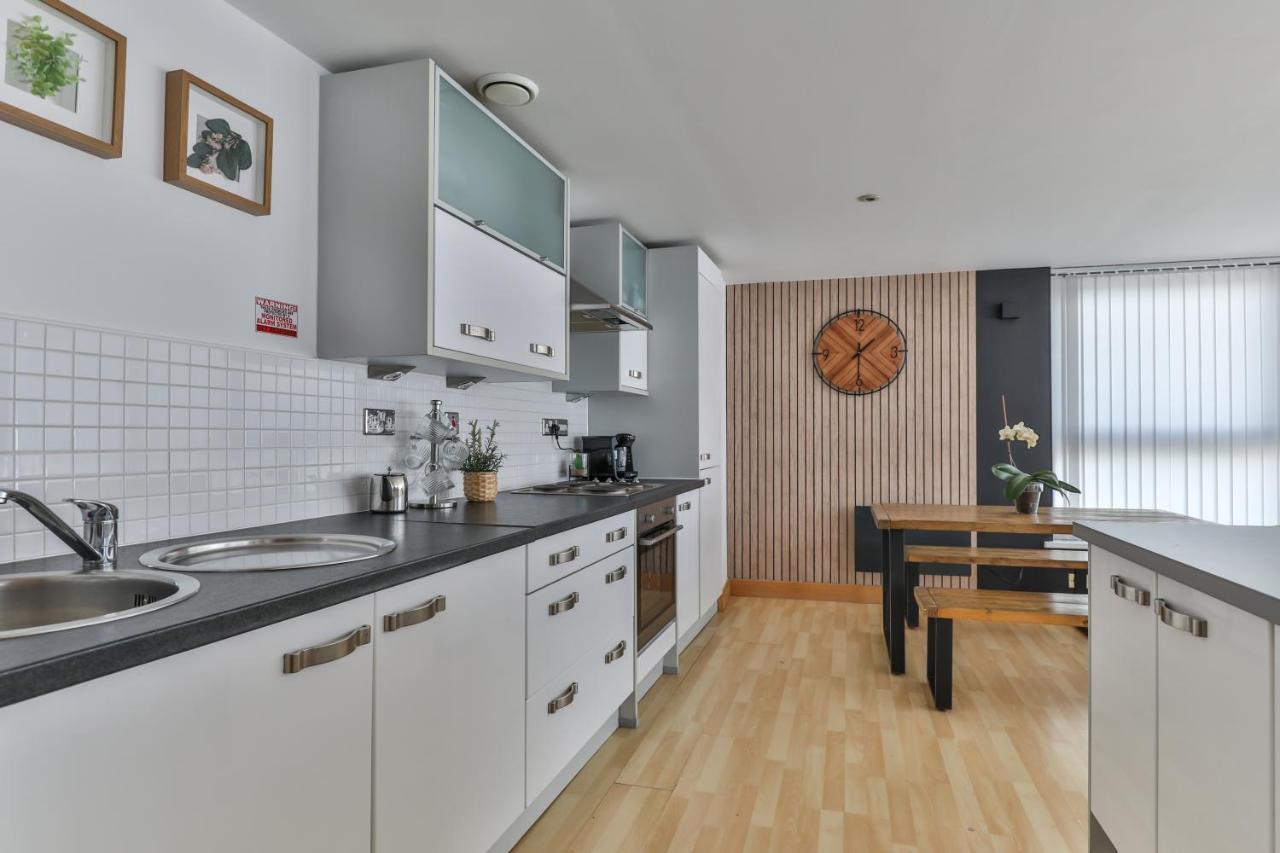 Leeds Most Stunning Penthouse! - Sleeps 8 Apartment Exterior photo